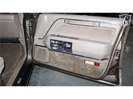 1989 Lincoln Town Car (CC-2074462) for sale in Runnemede, New Jersey