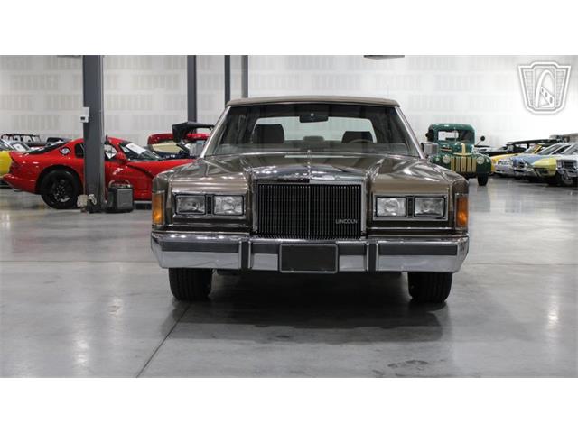 1989 Lincoln Town Car (CC-2074462) for sale in Runnemede, New Jersey