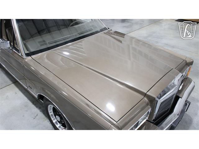 1989 Lincoln Town Car (CC-2074462) for sale in Runnemede, New Jersey