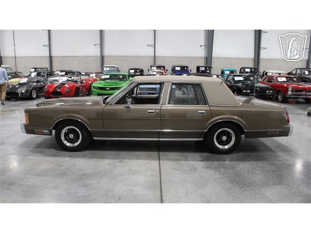 1989 Lincoln Town Car (CC-2074462) for sale in Runnemede, New Jersey