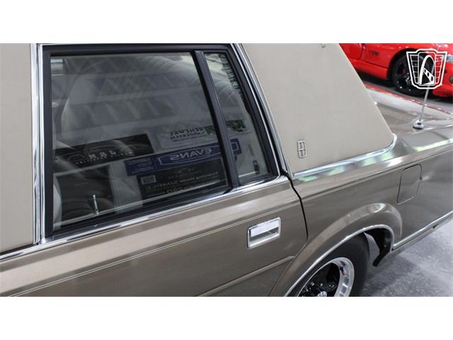 1989 Lincoln Town Car (CC-2074462) for sale in Runnemede, New Jersey