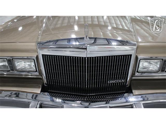 1989 Lincoln Town Car (CC-2074462) for sale in Runnemede, New Jersey