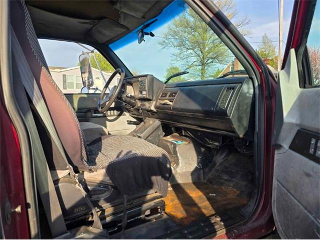 1999 Chevrolet Truck (CC-2074844) for sale in Cadillac, Michigan
