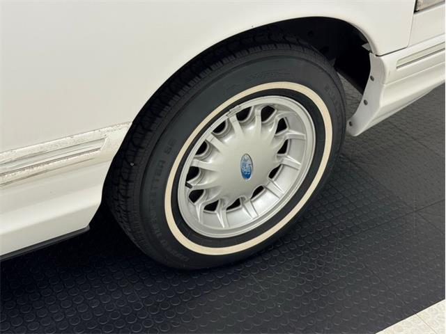 1997 Ford Crown Victoria (CC-2074869) for sale in Morgantown, Pennsylvania