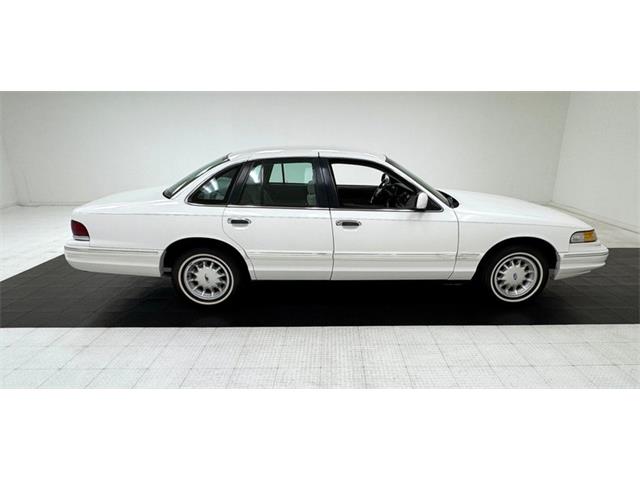 1997 Ford Crown Victoria (CC-2074869) for sale in Morgantown, Pennsylvania