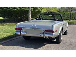 1969 Mercedes-Benz 280SL (CC-2074997) for sale in Southampton, New York