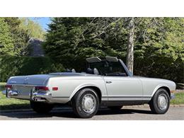1969 Mercedes-Benz 280SL (CC-2074997) for sale in Southampton, New York