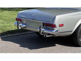 1969 Mercedes-Benz 280SL (CC-2074997) for sale in Southampton, New York
