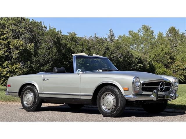 1969 Mercedes-Benz 280SL (CC-2074997) for sale in Southampton, New York
