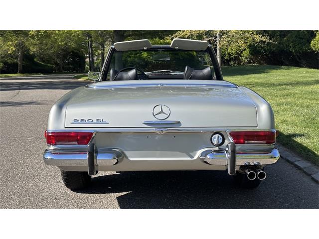 1969 Mercedes-Benz 280SL (CC-2074997) for sale in Southampton, New York