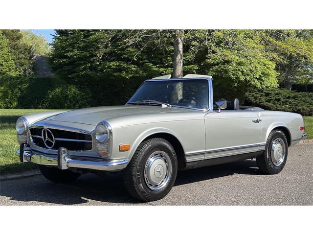 1969 Mercedes-Benz 280SL (CC-2074997) for sale in Southampton, New York