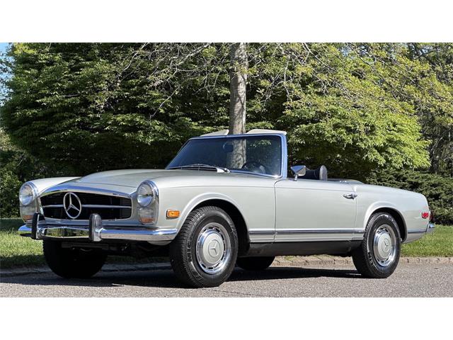 1969 Mercedes-Benz 280SL (CC-2074997) for sale in Southampton, New York