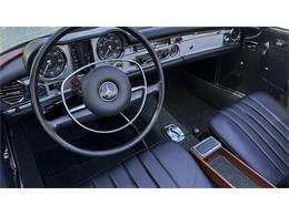 1969 Mercedes-Benz 280SL (CC-2074997) for sale in Southampton, New York