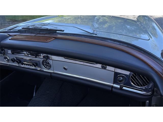 1969 Mercedes-Benz 280SL (CC-2074997) for sale in Southampton, New York
