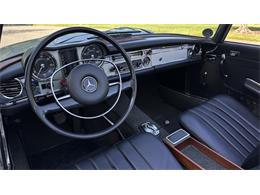 1969 Mercedes-Benz 280SL (CC-2074997) for sale in Southampton, New York