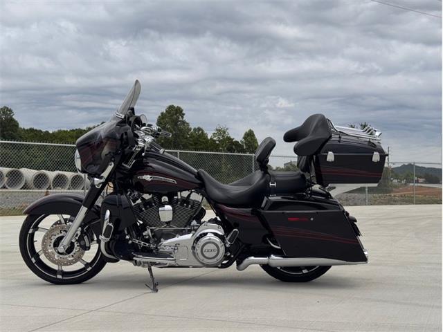 2011 Harley-Davidson CVO Street Glide (CC-2075119) for sale in Gordonsville, Tennessee
