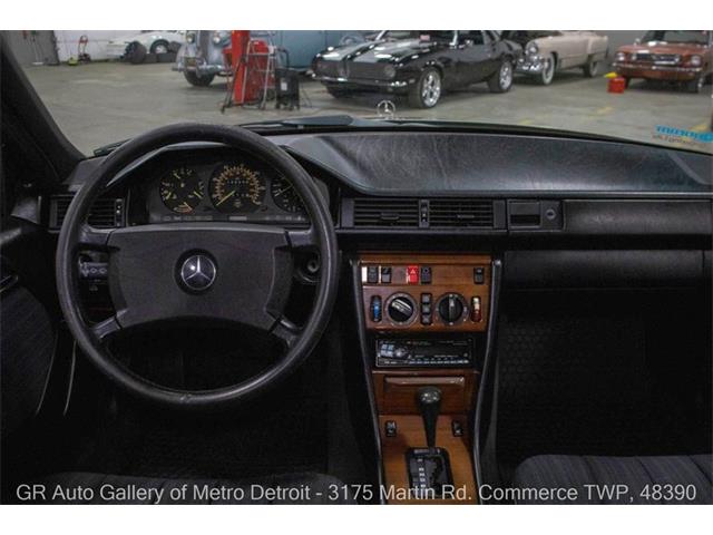 1986 Mercedes-Benz 230E (CC-2075578) for sale in Kentwood, Michigan