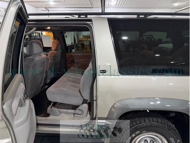 1999 GMC Suburban (CC-2075704) for sale in Holland , Michigan