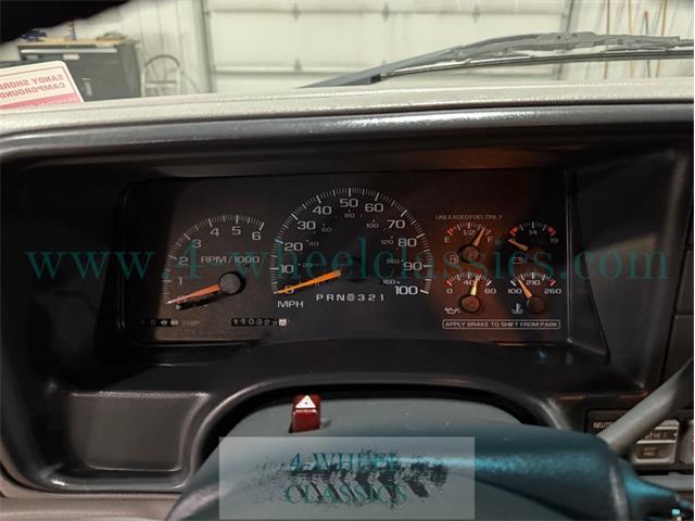 1999 GMC Suburban (CC-2075704) for sale in Holland , Michigan