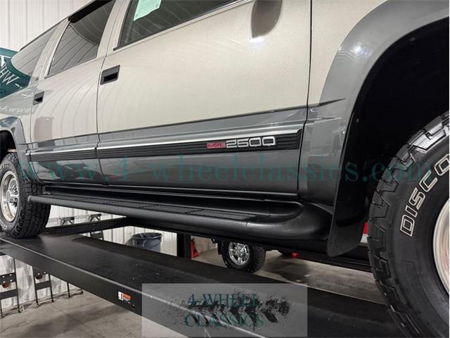 1999 GMC Suburban (CC-2075704) for sale in Holland , Michigan