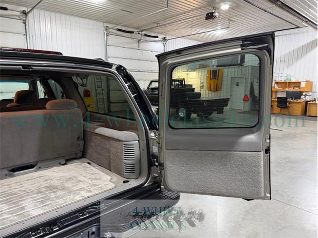 1999 GMC Suburban (CC-2075704) for sale in Holland , Michigan