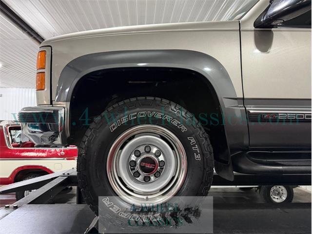 1999 GMC Suburban (CC-2075704) for sale in Holland , Michigan