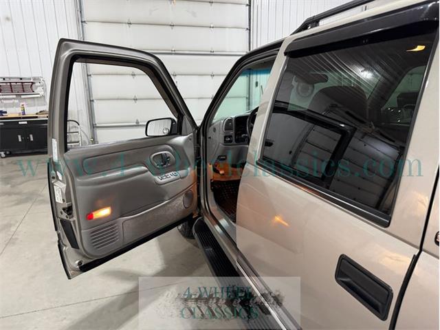 1999 GMC Suburban (CC-2075704) for sale in Holland , Michigan