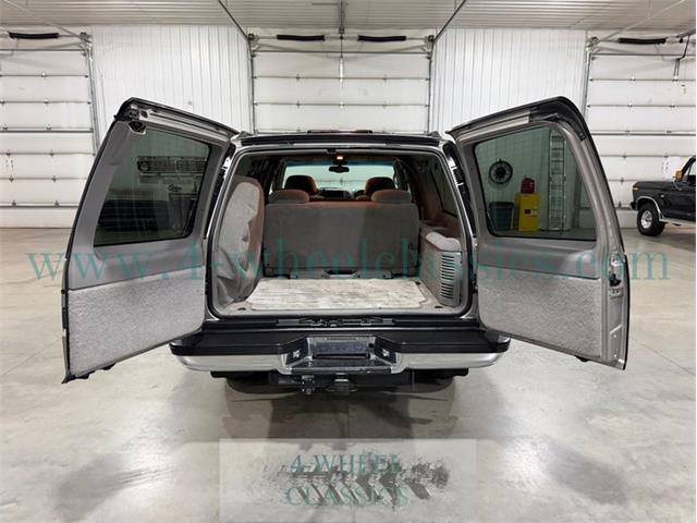 1999 GMC Suburban (CC-2075704) for sale in Holland , Michigan