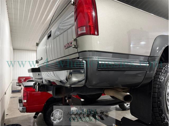 1999 GMC Suburban (CC-2075704) for sale in Holland , Michigan