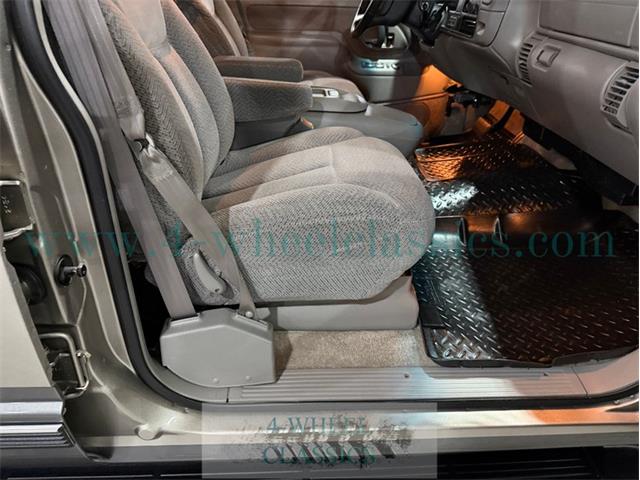 1999 GMC Suburban (CC-2075704) for sale in Holland , Michigan