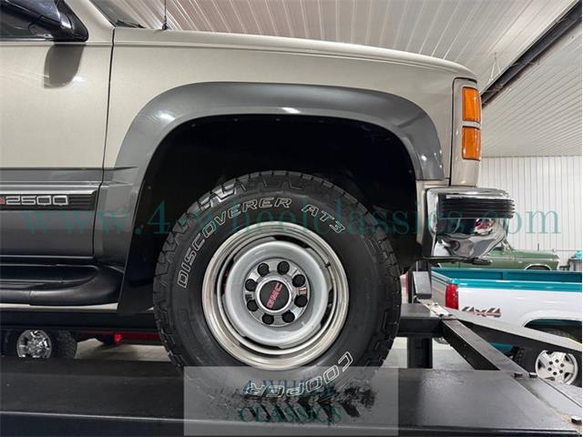 1999 GMC Suburban (CC-2075704) for sale in Holland , Michigan