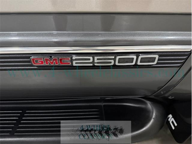1999 GMC Suburban (CC-2075704) for sale in Holland , Michigan