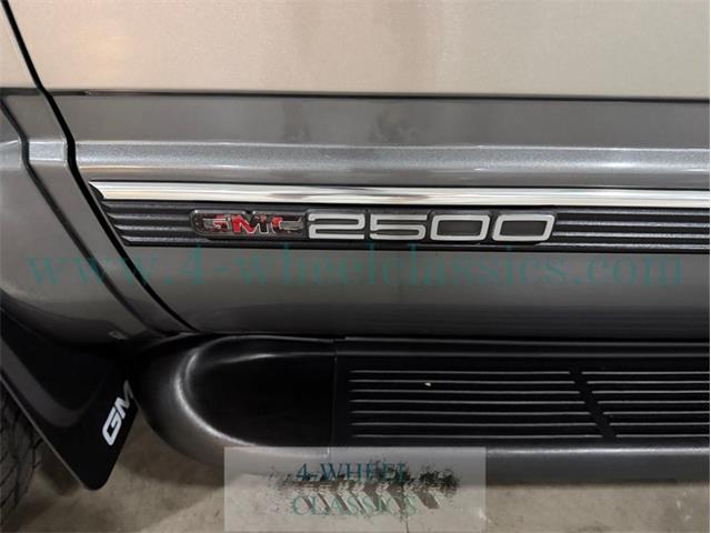 1999 GMC Suburban (CC-2075704) for sale in Holland , Michigan