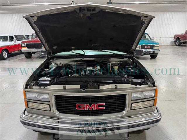 1999 GMC Suburban (CC-2075704) for sale in Holland , Michigan