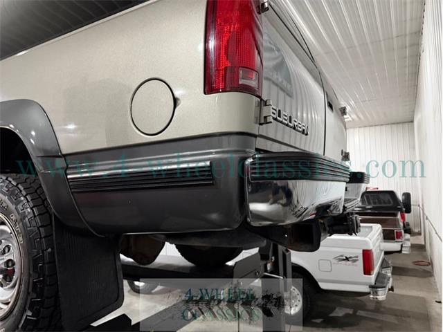 1999 GMC Suburban (CC-2075704) for sale in Holland , Michigan