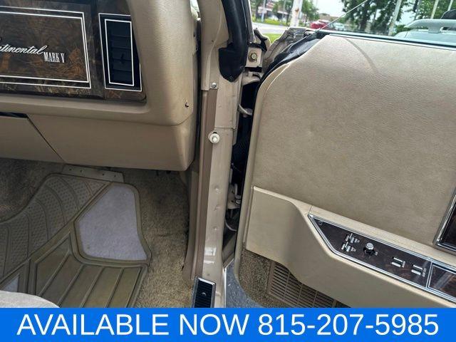 1979 Lincoln Mark V (CC-2075707) for sale in Joliet, Illinois