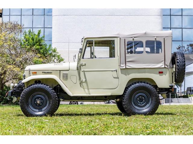 1974 Toyota Land Cruiser FJ40 (CC-2070579) for sale in miami, Florida