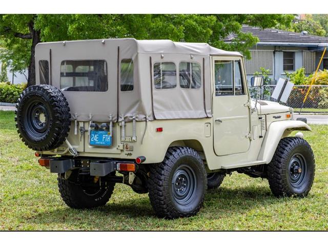 1974 Toyota Land Cruiser FJ40 (CC-2070579) for sale in miami, Florida