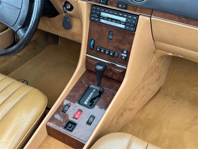 1989 Mercedes-Benz 560 (CC-2075967) for sale in Los Angeles, California