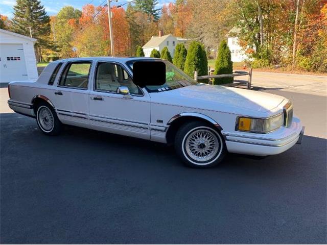 1992 Lincoln Town Car (CC-2076168) for sale in Cadillac, Michigan