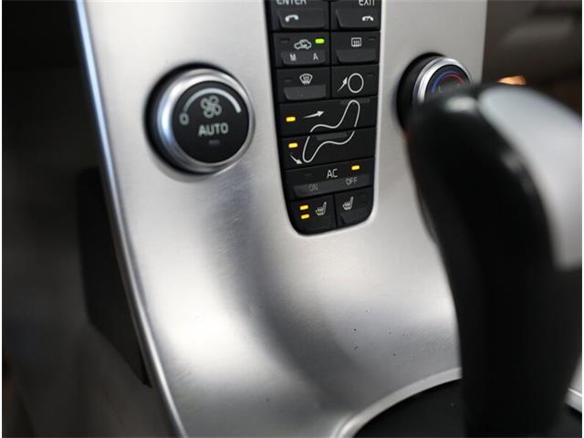 2011 Volvo C70 (CC-2076232) for sale in Addison, Illinois