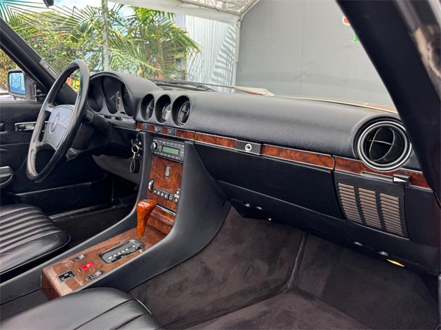 1987 Mercedes-Benz 560 (CC-2076255) for sale in Los Angeles, California