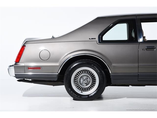 1988 Lincoln Mark VII (CC-2076480) for sale in Farmingdale, New York