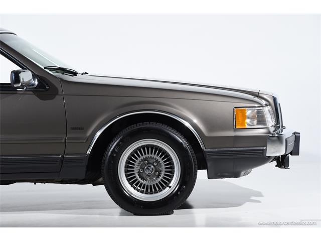1988 Lincoln Mark VII (CC-2076480) for sale in Farmingdale, New York