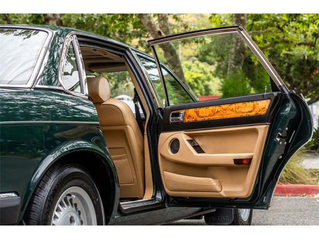 1988 Jaguar XJ6 (CC-2076559) for sale in Laguna Beach, California