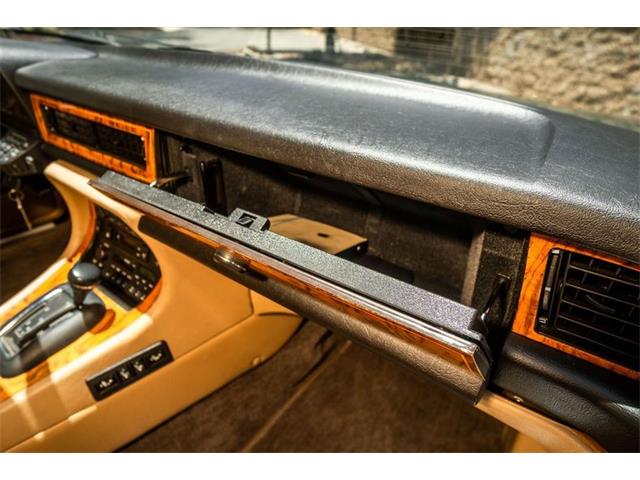 1988 Jaguar XJ6 (CC-2076559) for sale in Laguna Beach, California