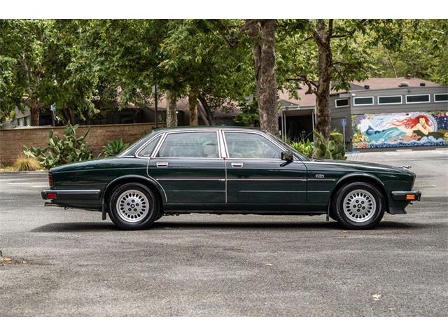 1988 Jaguar XJ6 (CC-2076559) for sale in Laguna Beach, California