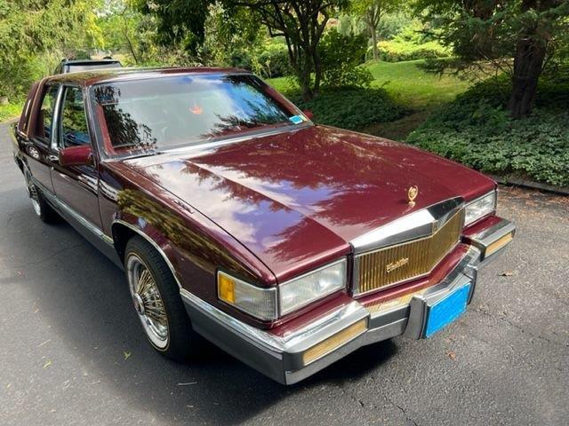 1989 Cadillac DeVille (CC-2076632) for sale in Manistee, Michigan