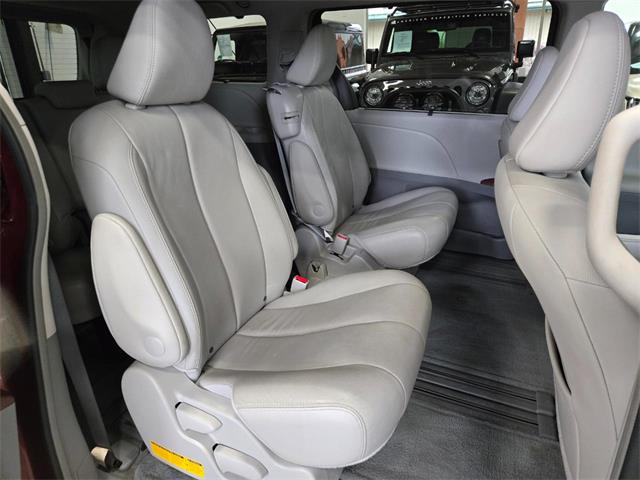 2014 Toyota Sienna (CC-2076641) for sale in Bend, Oregon