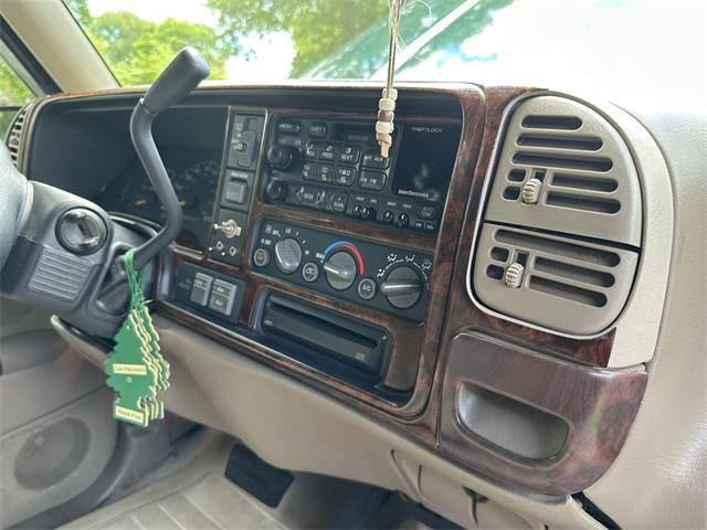 1997 GMC Yukon (CC-2076727) for sale in Hingham, Massachusetts